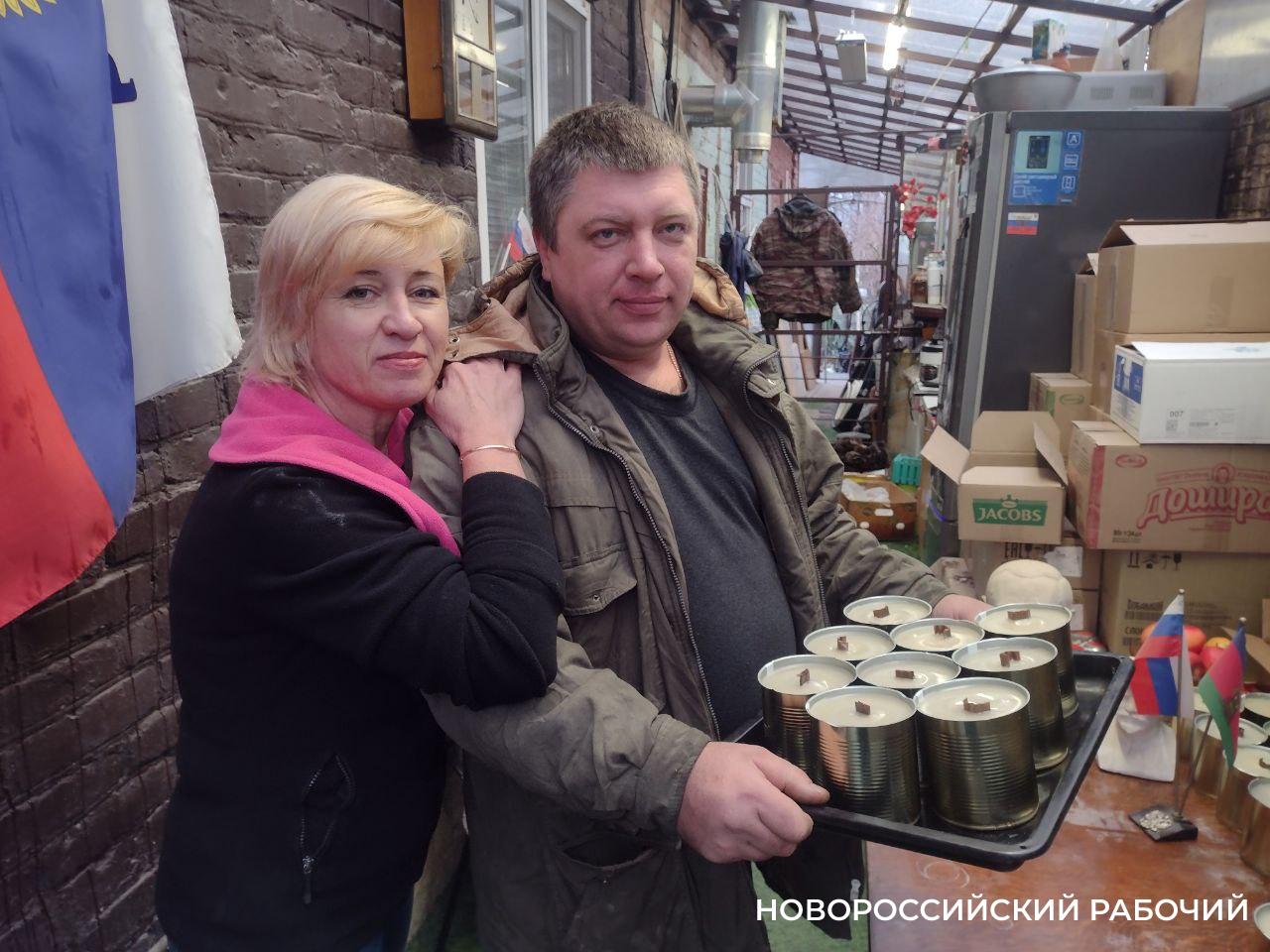Новороссийцы льют свечи поддержки для СВО