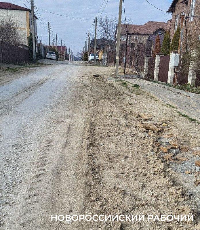 Власти Новороссийска готовы судиться со строителями, которые испортили дорогу