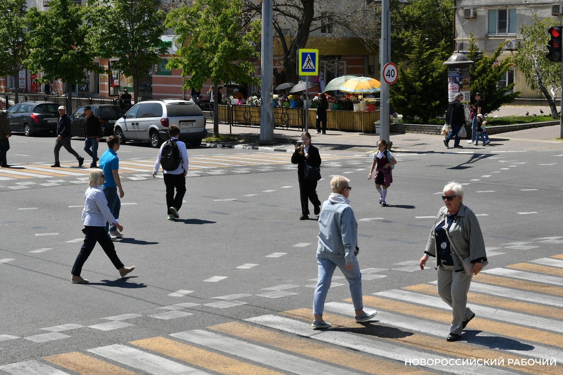 В Новороссийске протестировали новый диагональный пешеходный переход