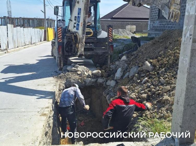 В Новороссийске разрушили дорогу, построенную методом «народной стройки». И когда восстановят?