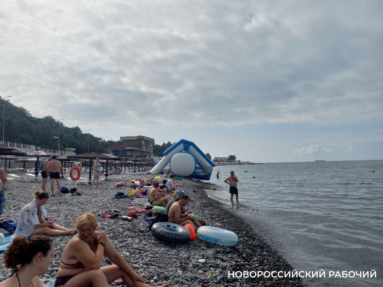 В Новороссийске вода в море не дотянула до объявленных +24