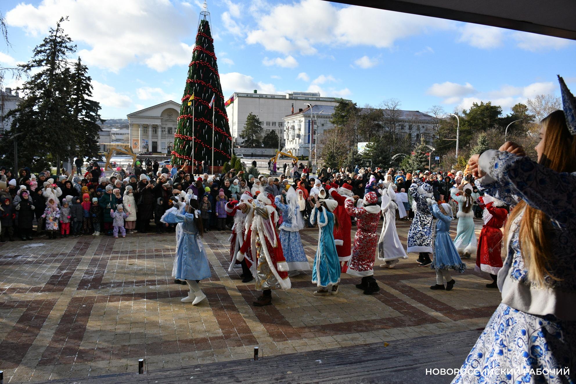 Советы дня на 31 декабря: о завершении финансового года, чудесах света и тропах, усыпанных конфетти и блёстками