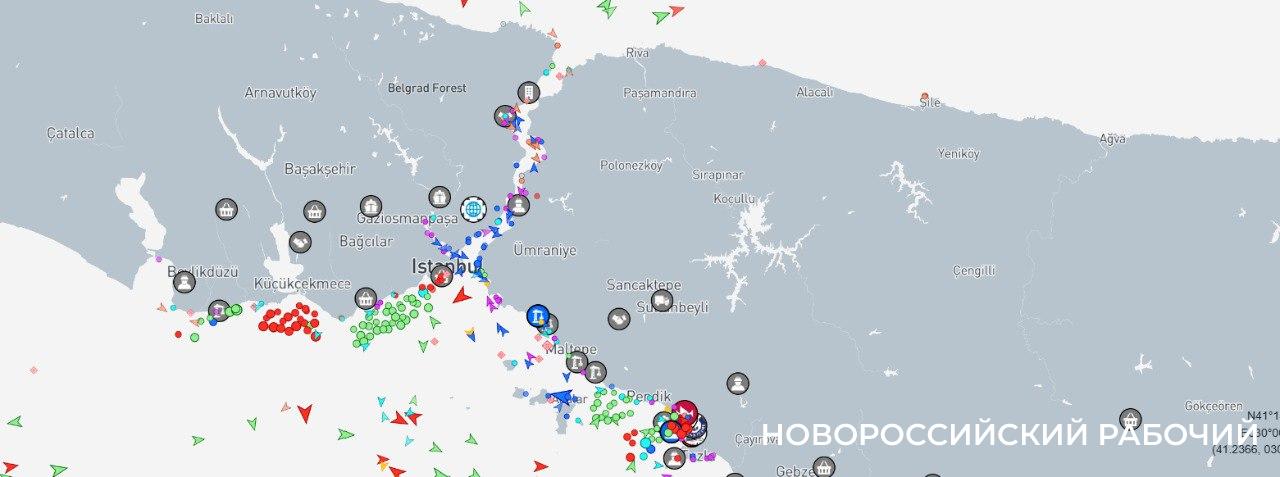 Танкер под панамским флагом на пути в Новороссийск создал затор в Босфоре