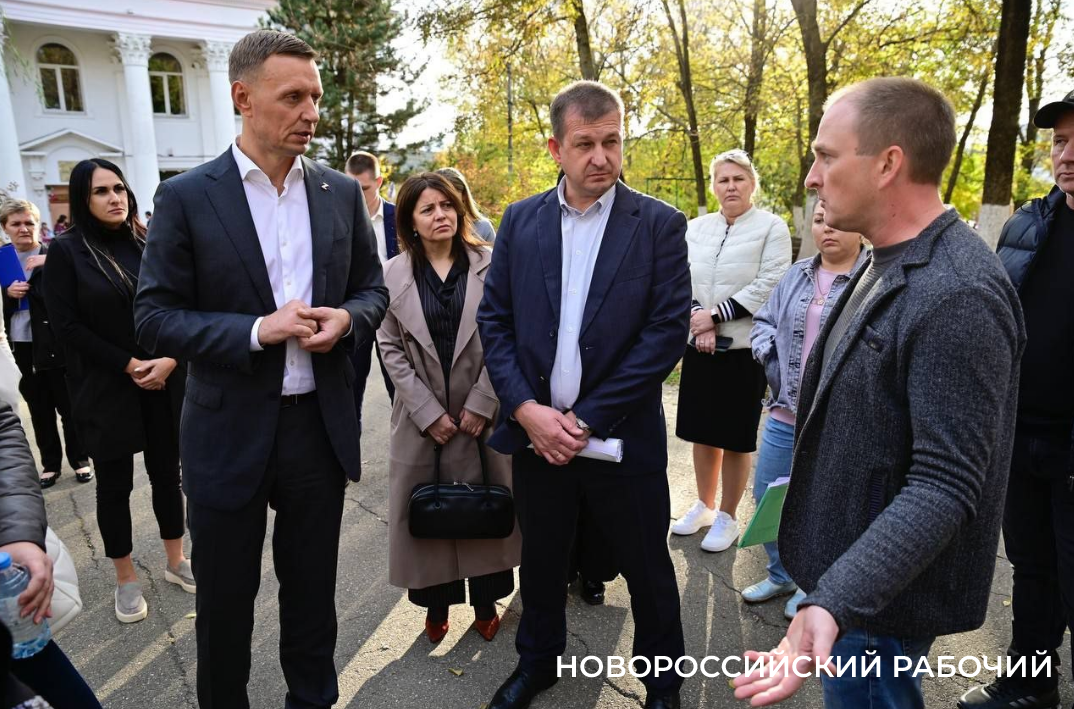 В пригороде Новороссийска часть парка отдают под строительство школы. Почему местные не согласны?