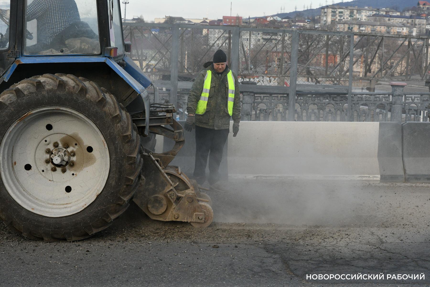 В Новороссийске начался ямочный ремонт на многострадальной Магистральной