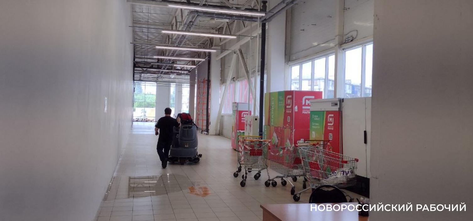 В гибели двухлетнего мальчика в ТЦ Новороссийска обвиняют главного инженера торговой сети