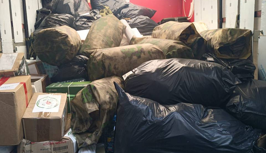 Новороссийские спасатели доставили 4 тонны гуманитарного груза