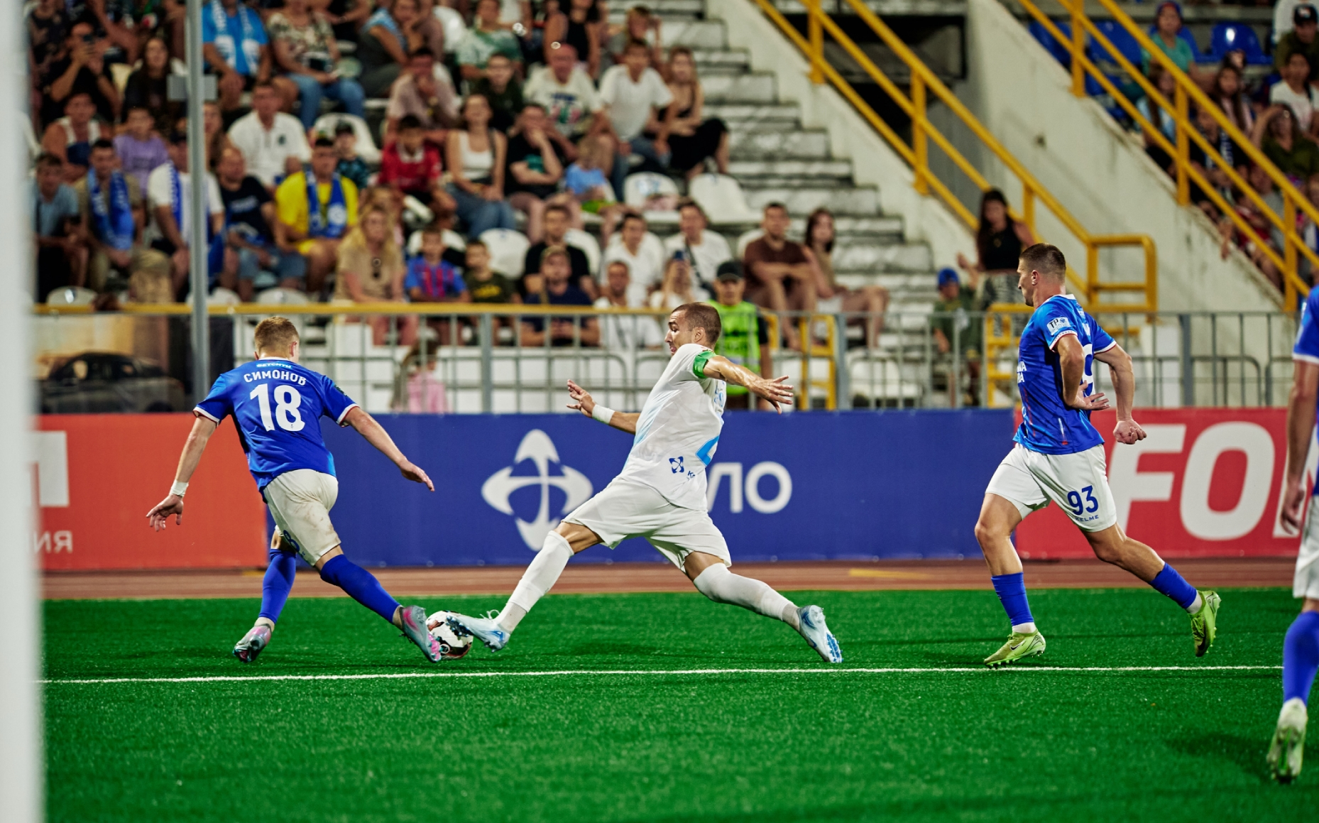 Новороссийский «Черноморец» в равном матче уступил «Факелу». Подробности здесь