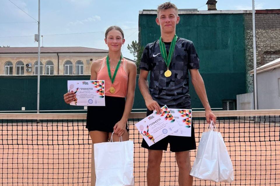 Новороссийские теннисисты одержали триумф в Абхазии