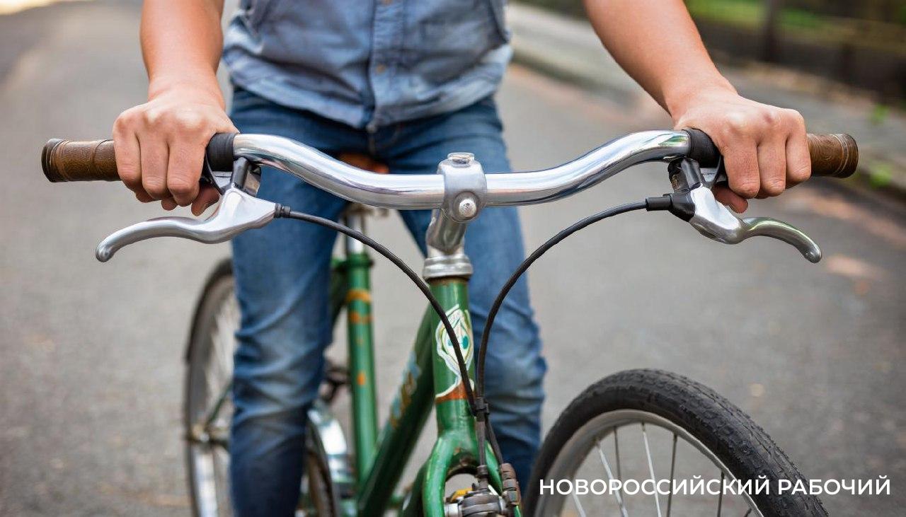 В Новороссийске мужчина грозил убить велосипедиста, наехавшего на малыша