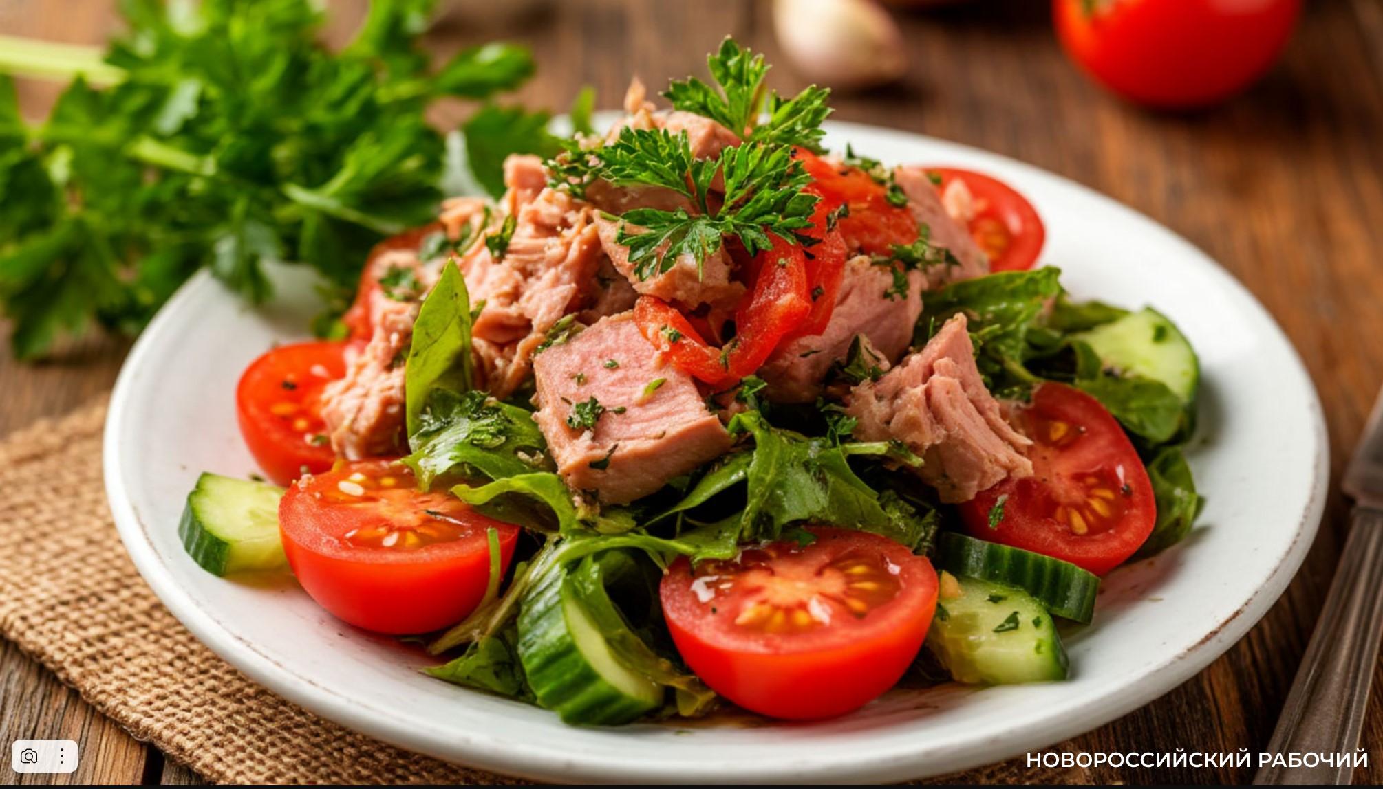 Полезный и вкусный салат с тунцом!