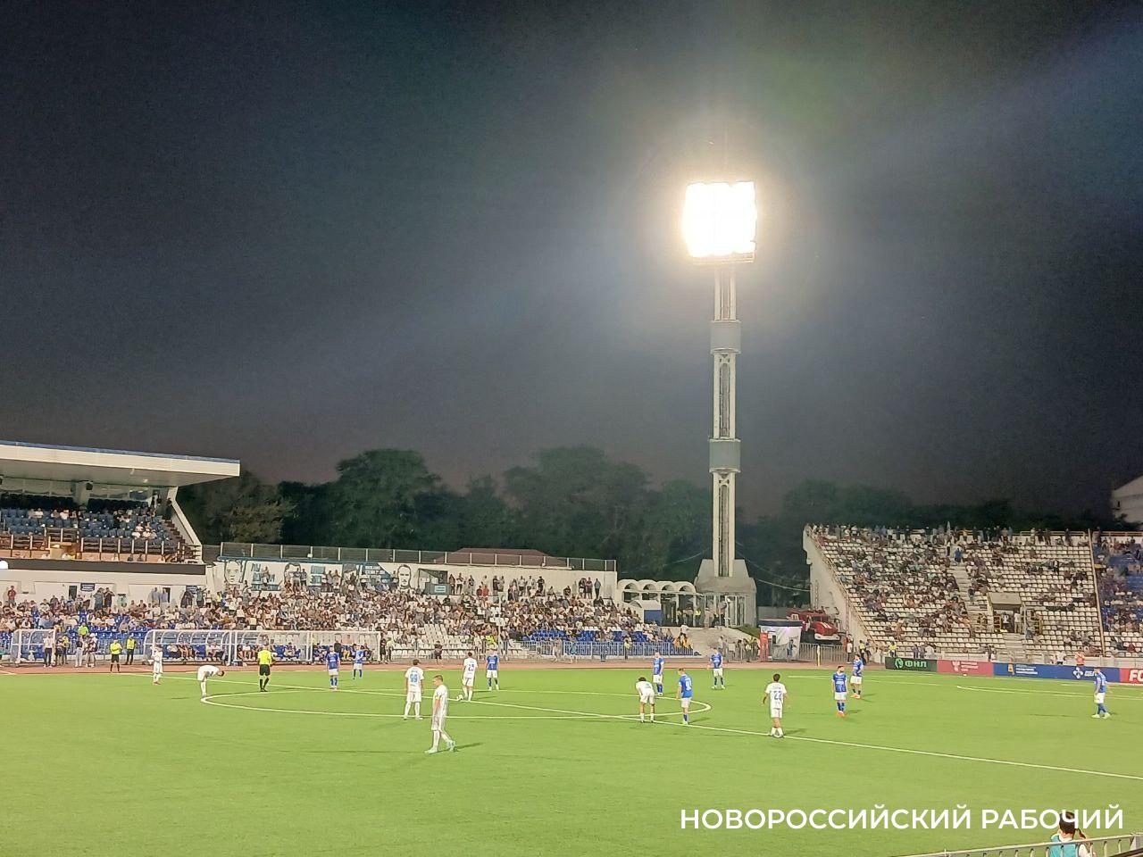 На стадионе Новороссийска сэкономили 670 тыс. рублей на электричестве