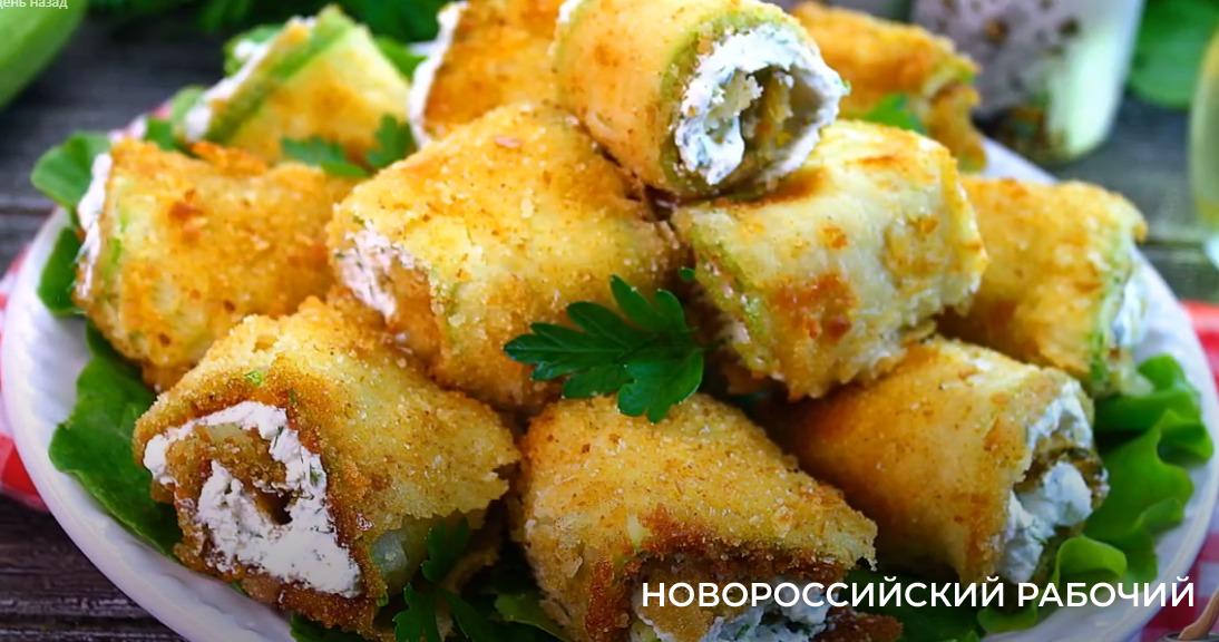 Рулетики из кабачков в панировке