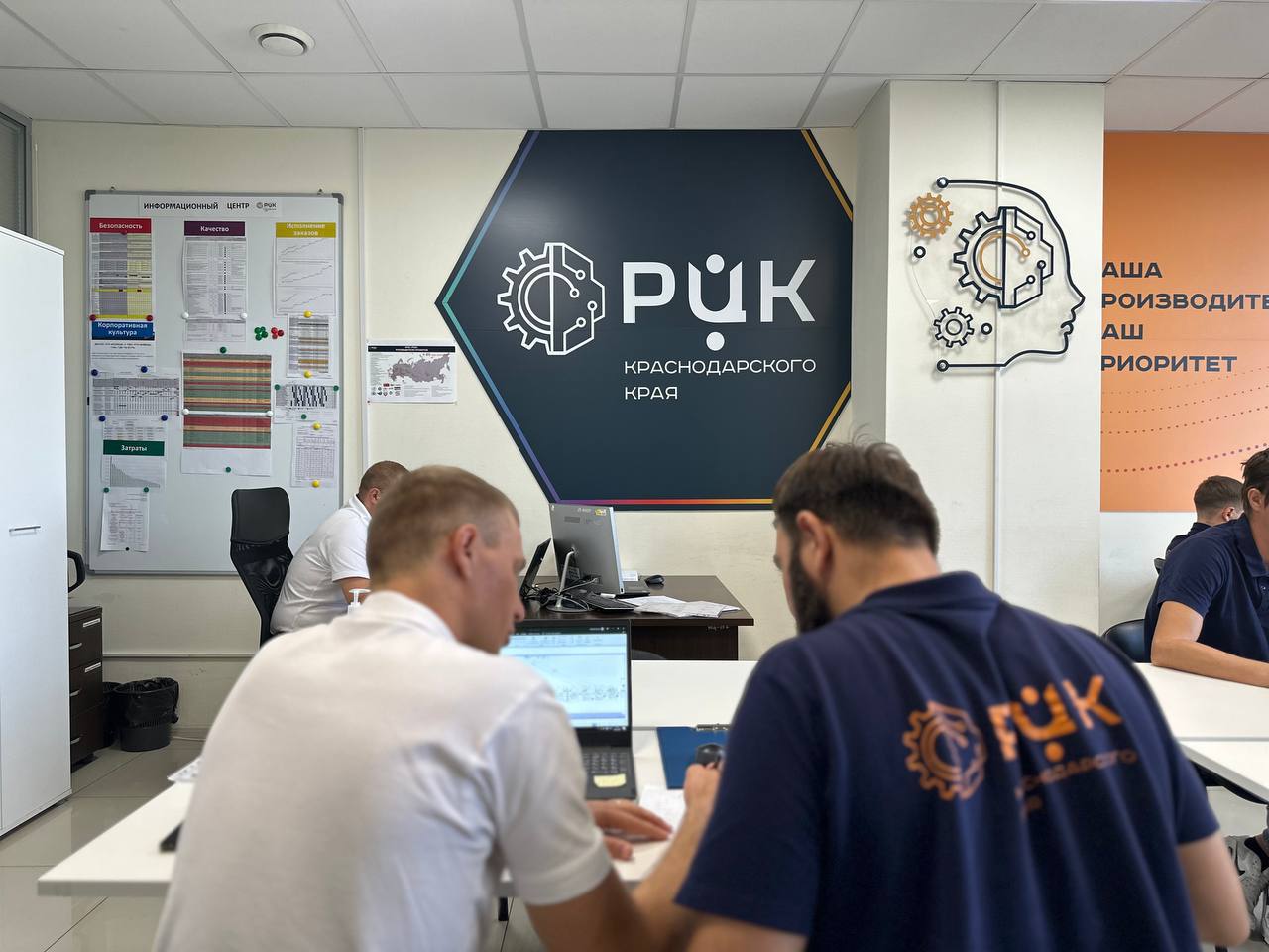 Предприятие из Тимашевского района оптимизирует производство фотообоев