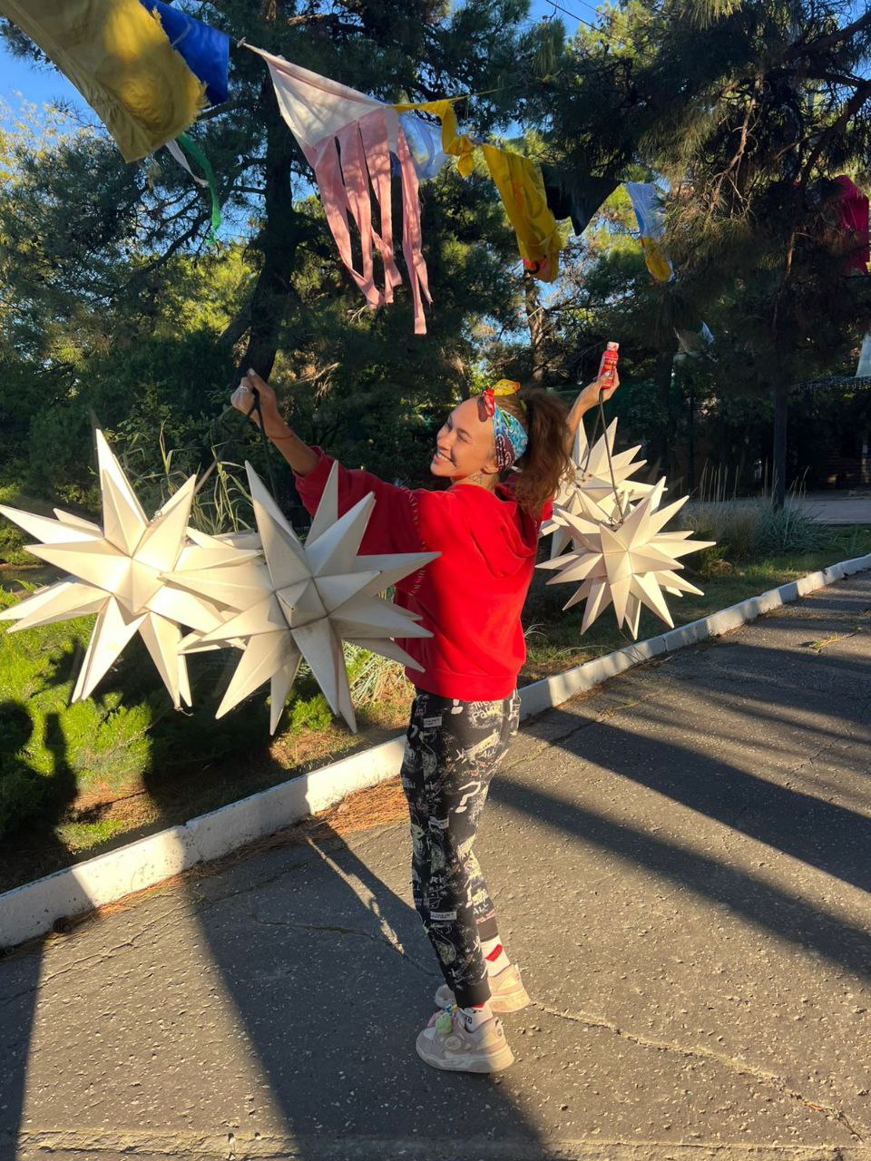 Перфомансы, апсайкл, самиздат, музыка и глубокие чувства. В центре Новороссийска открывается необычный фестиваль