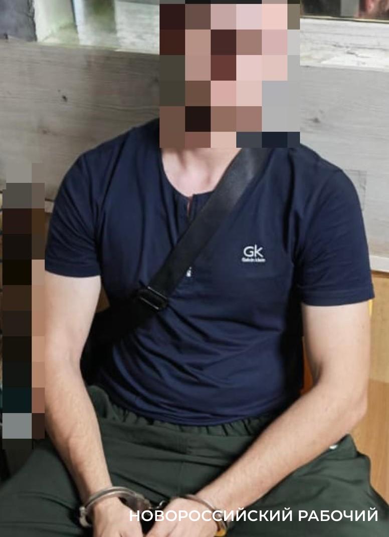 На таксиста – с кухонным ножом! В Новороссийске задержали разбойника-пассажира