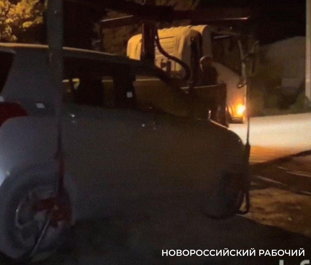 В пригороде Новороссийска эвакуировали авто у девушки без прав и пьяного водителя