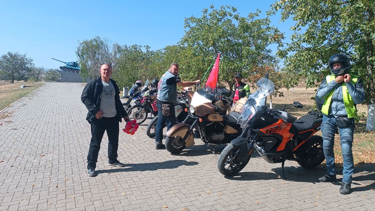Из Новороссийска стартовала патриотическая мотоэкспедиция