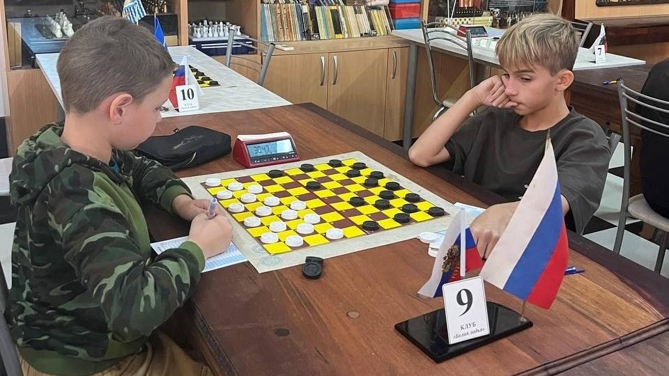 Больше 40 медалей всероссийских соревнований завоевали новороссийские шашисты