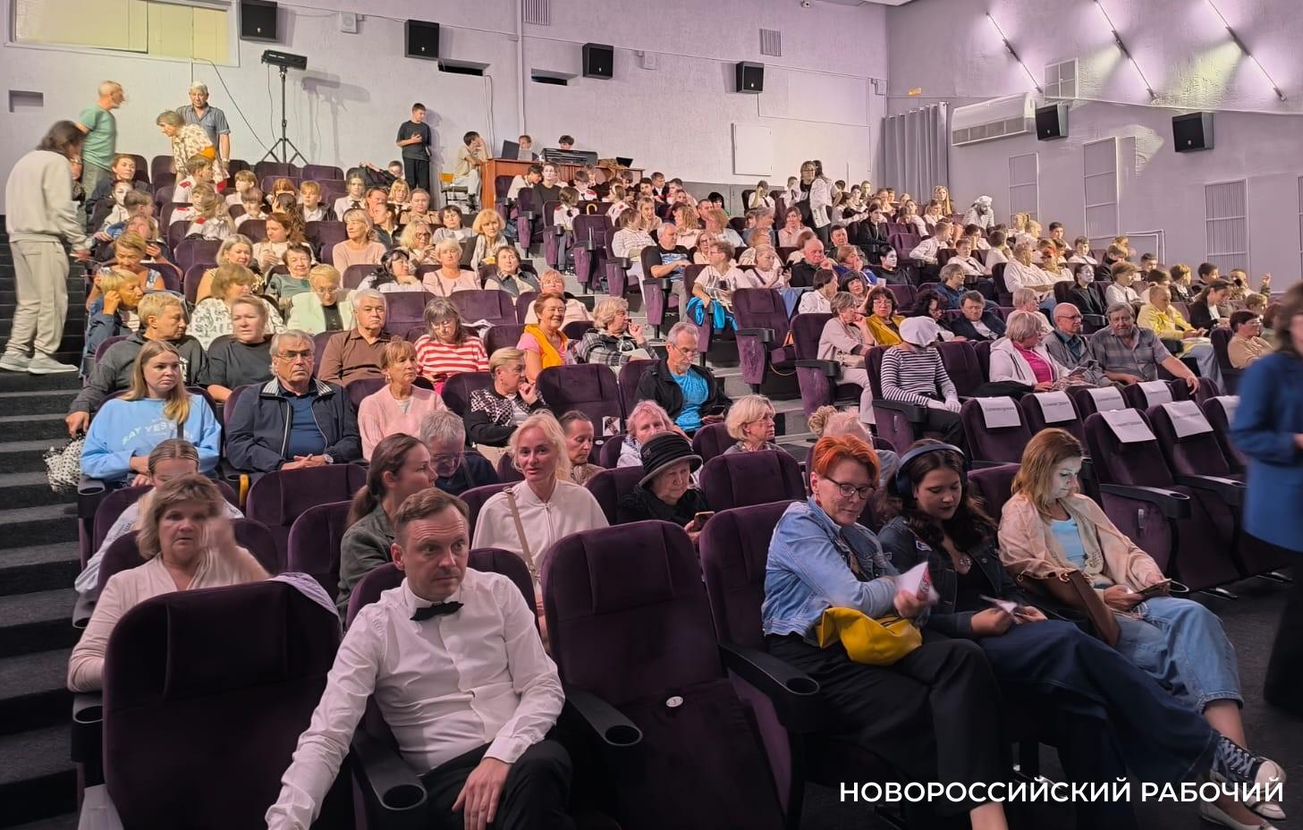 В Новороссийске прошла премьера HD-театра. «Вишневый сад» зашел не всем