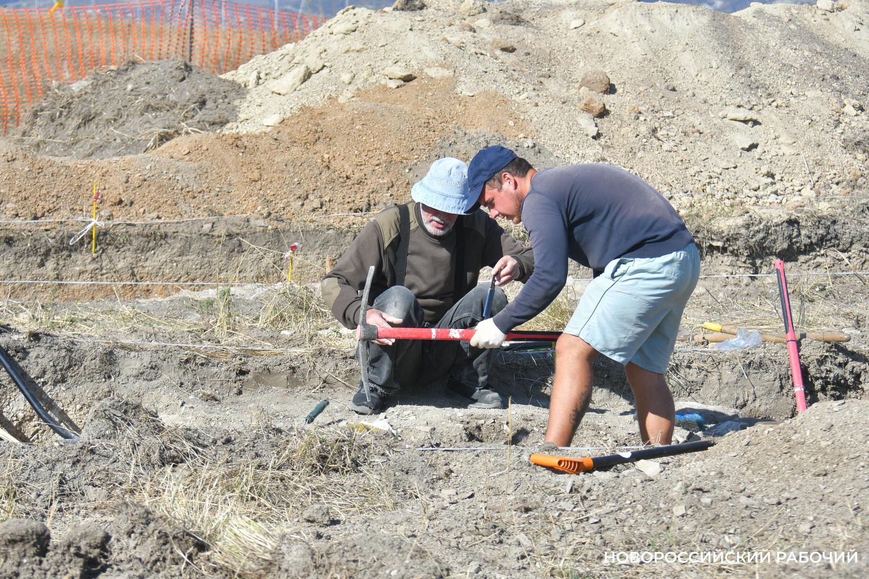 В Новороссийске впервые начались раскопки турецкой крепости Суджук-кале на Малой земле