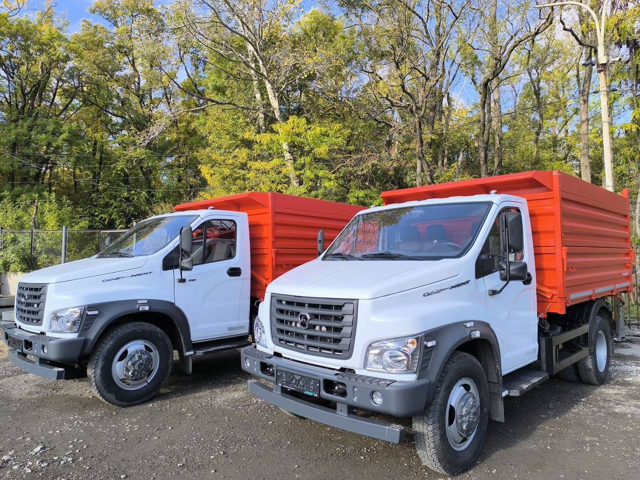 В Новороссийске купили автовышку для ремонта уличного освещения и самосвалы