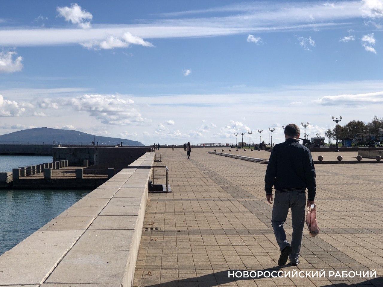 В Новороссийске 25 марта начнут устанавливать новые лавочки