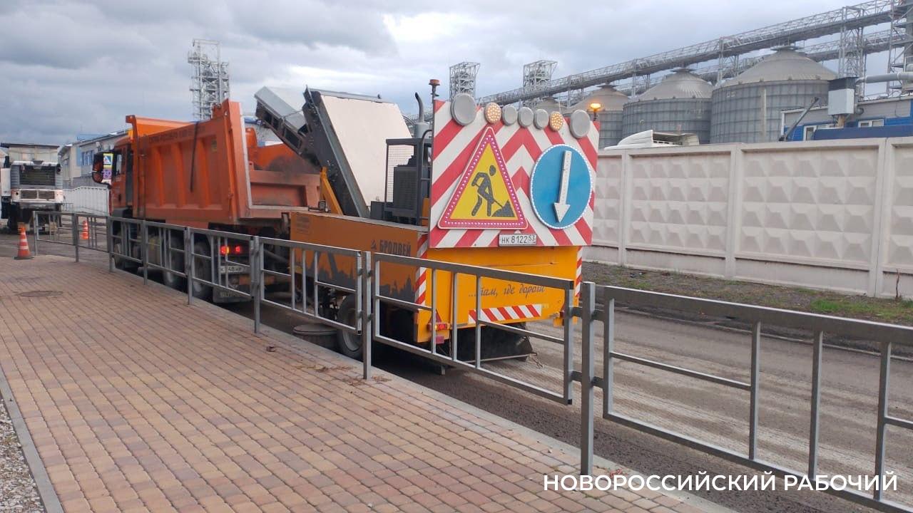 В Новороссийске на время ремонта федеральной трассы ограничили работу троллейбусов