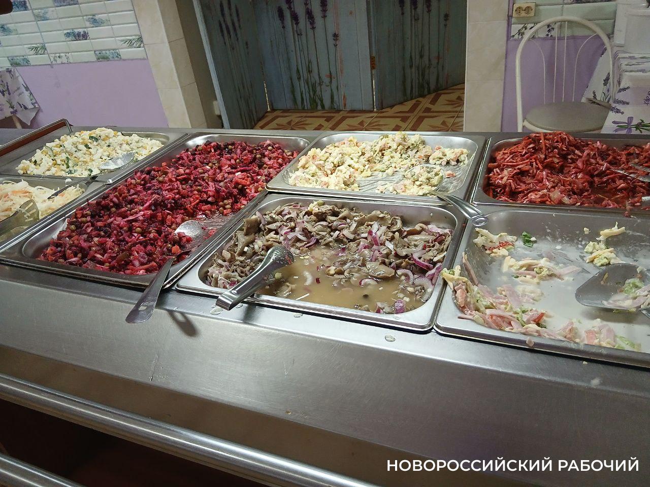 В Новороссийске депутаты решили оплатить морским кадетам обеды и полдники