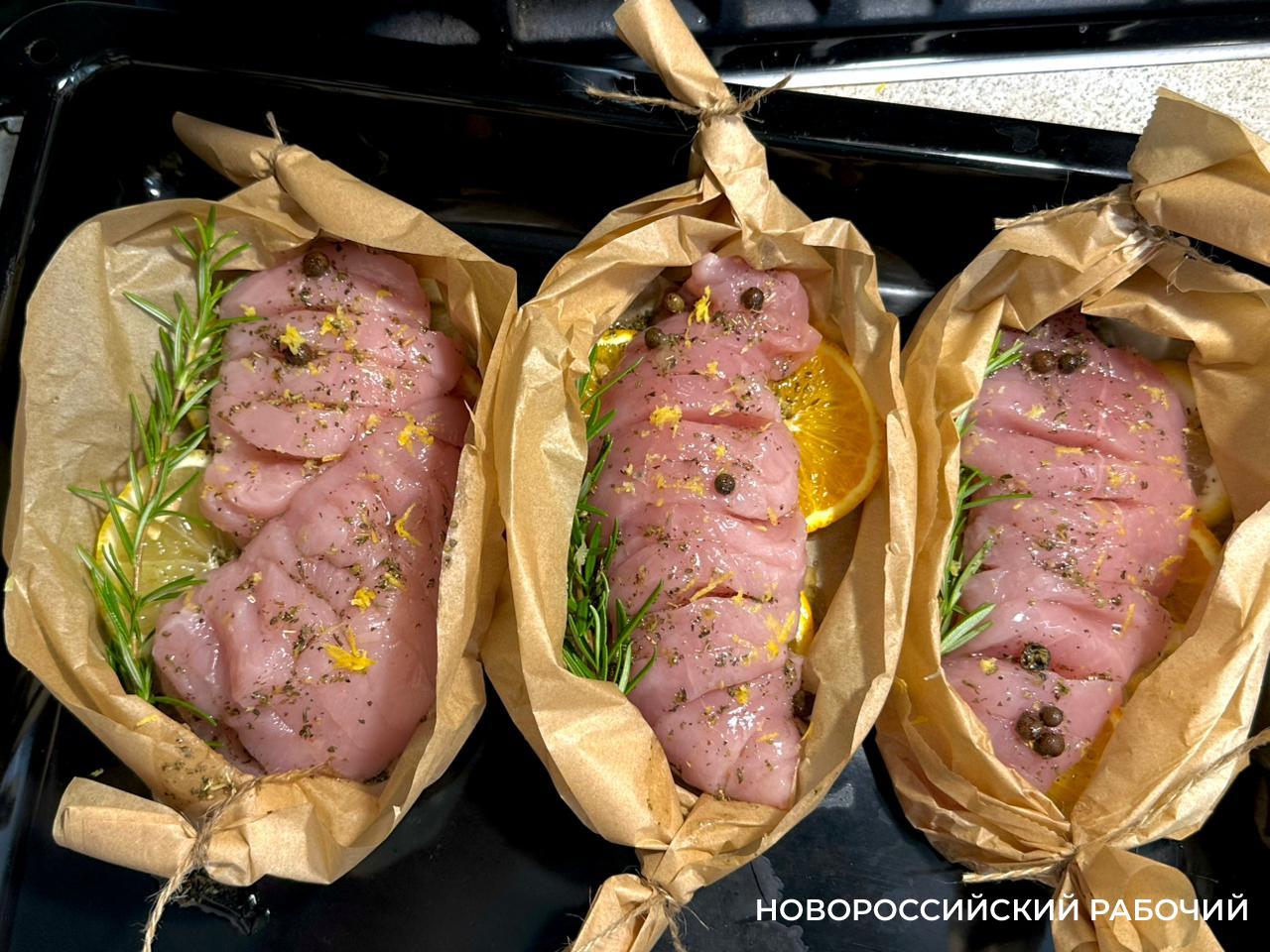 13 ноября – Всемирный день курицы. Приготовьте в честь праздника лимонную курочку!