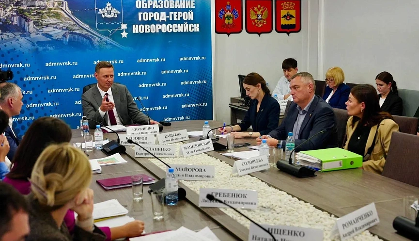 В Новороссийске прошел прием главы города.  За какой помощью обратились горожане
