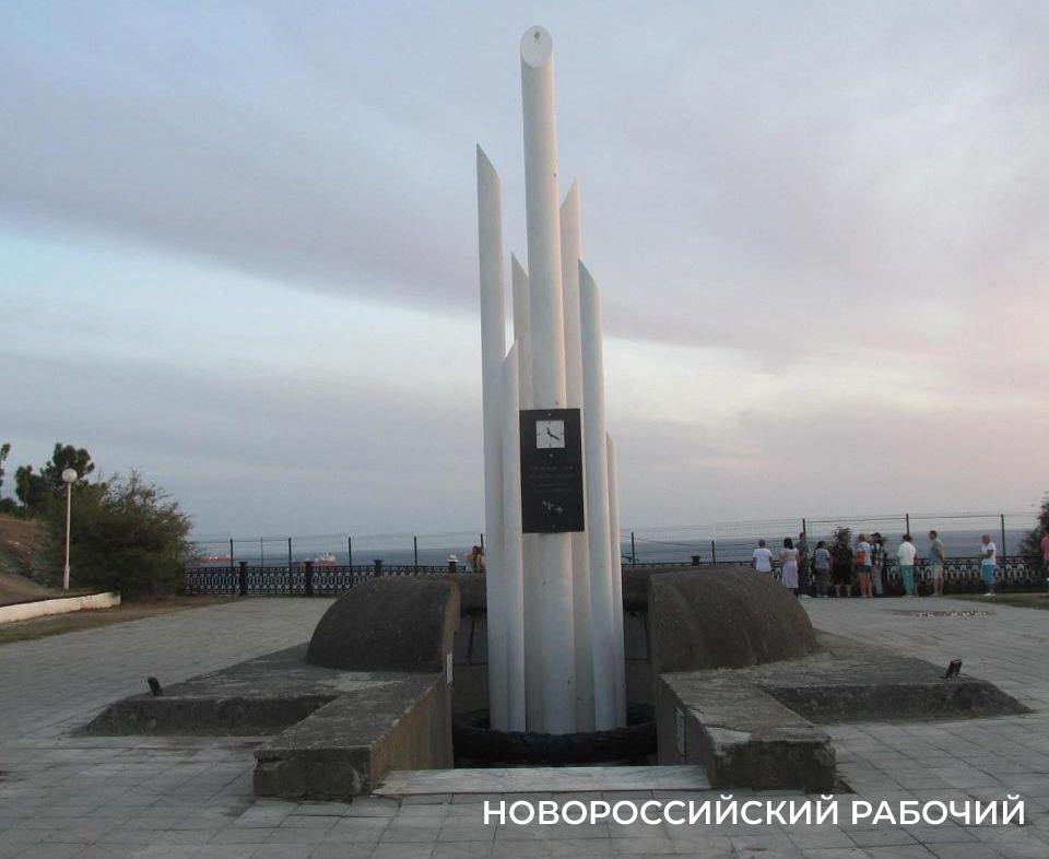 Памятник жертвам катастрофы с «Адмирала Нахимова» под Новороссийском в реестре культурного наследия