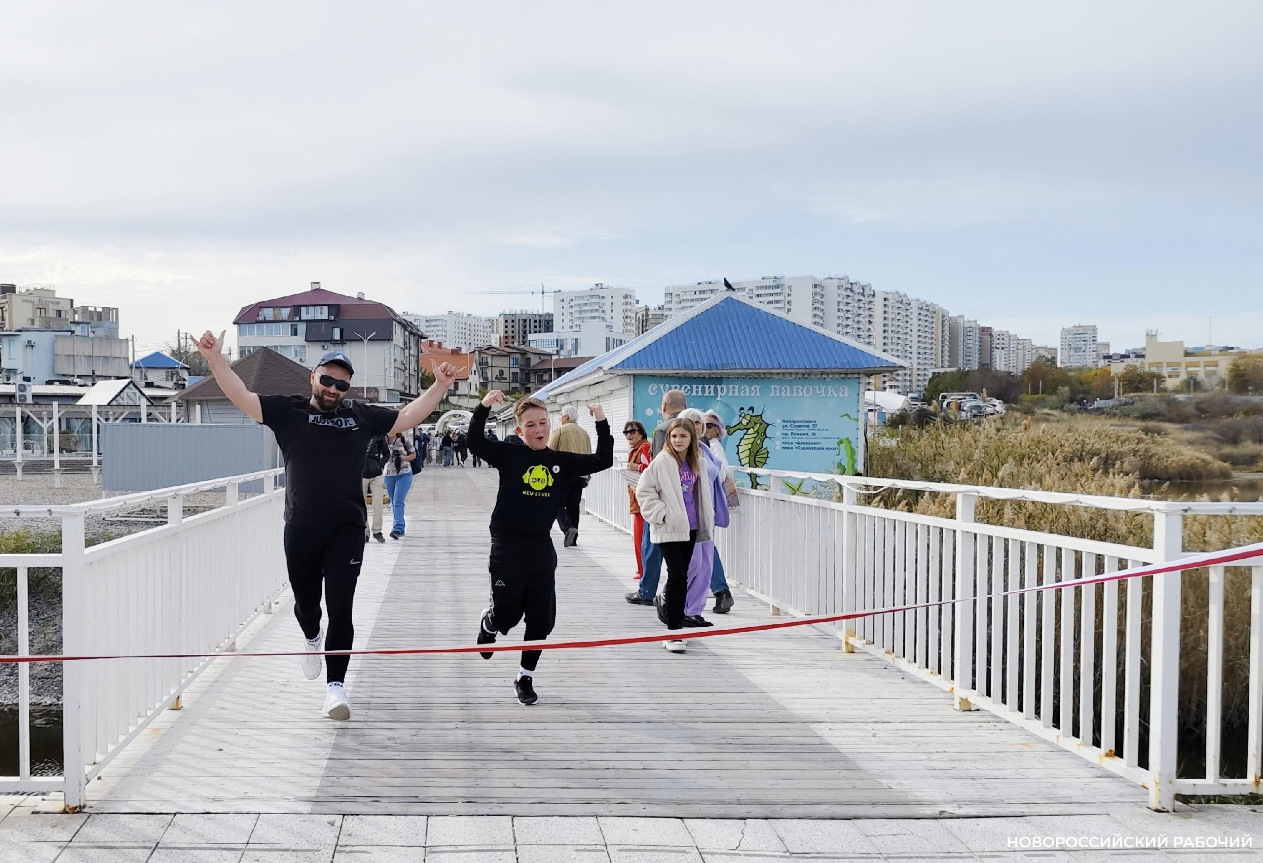 В Новороссийске прошел забег защитников природы вокруг Суджукской лагуны