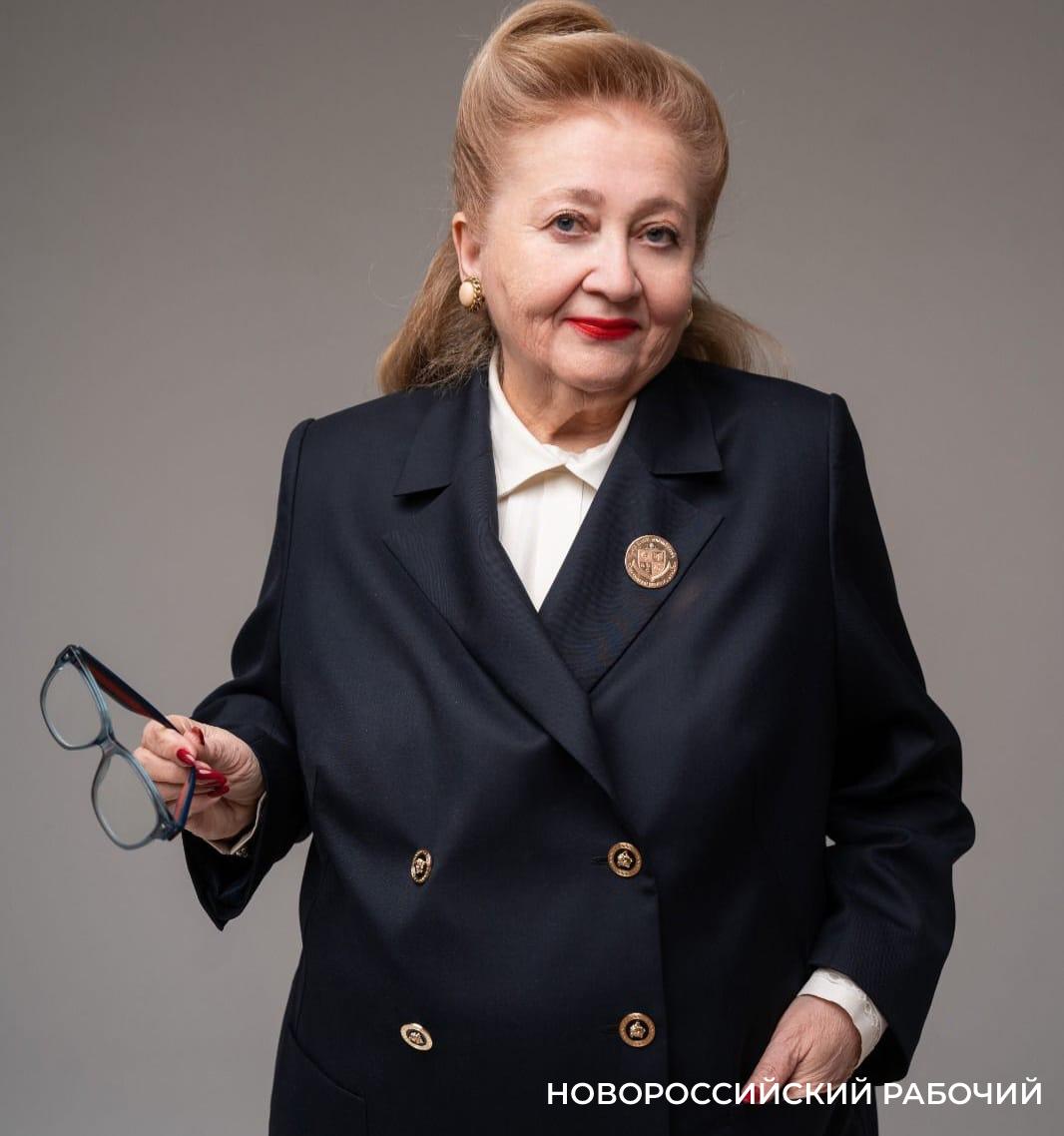 Татьяна Меркулова. Первая частная школа в стране  — в лидерах по стобалльникам. Представляем кандидата на премию «Во благо Новороссийска»