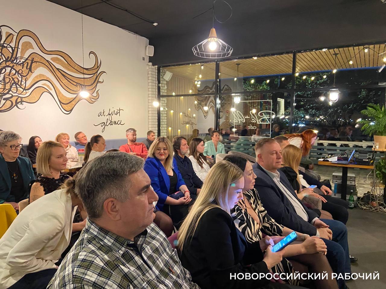 В Новороссийске благотворительный аукцион «Сердце ремесел» собрал 237 500 рублей