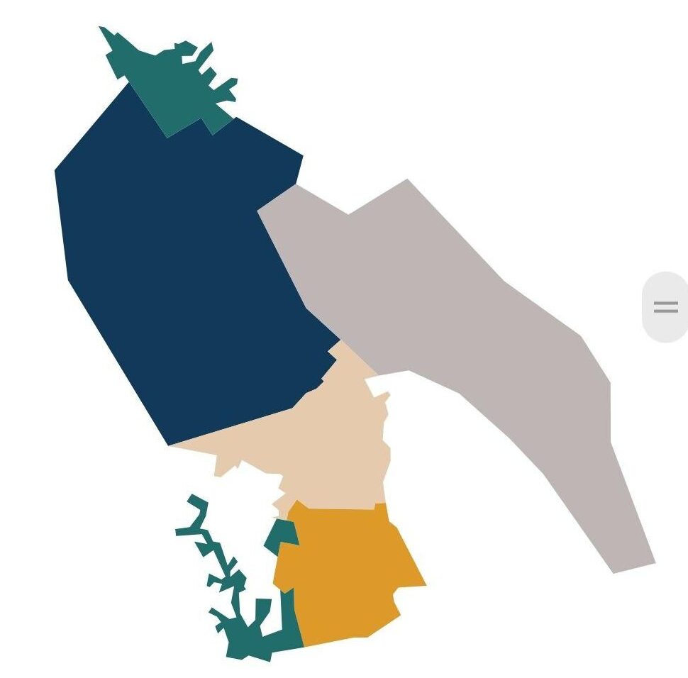 … и спокойные оттенки синего. В Новороссийске за каждым районом закрепили свой цвет