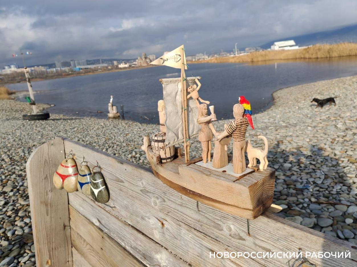 4 февраля десантный отряд, высадившийся в районе Южной Озерейки, овладел окраиной Глебовки