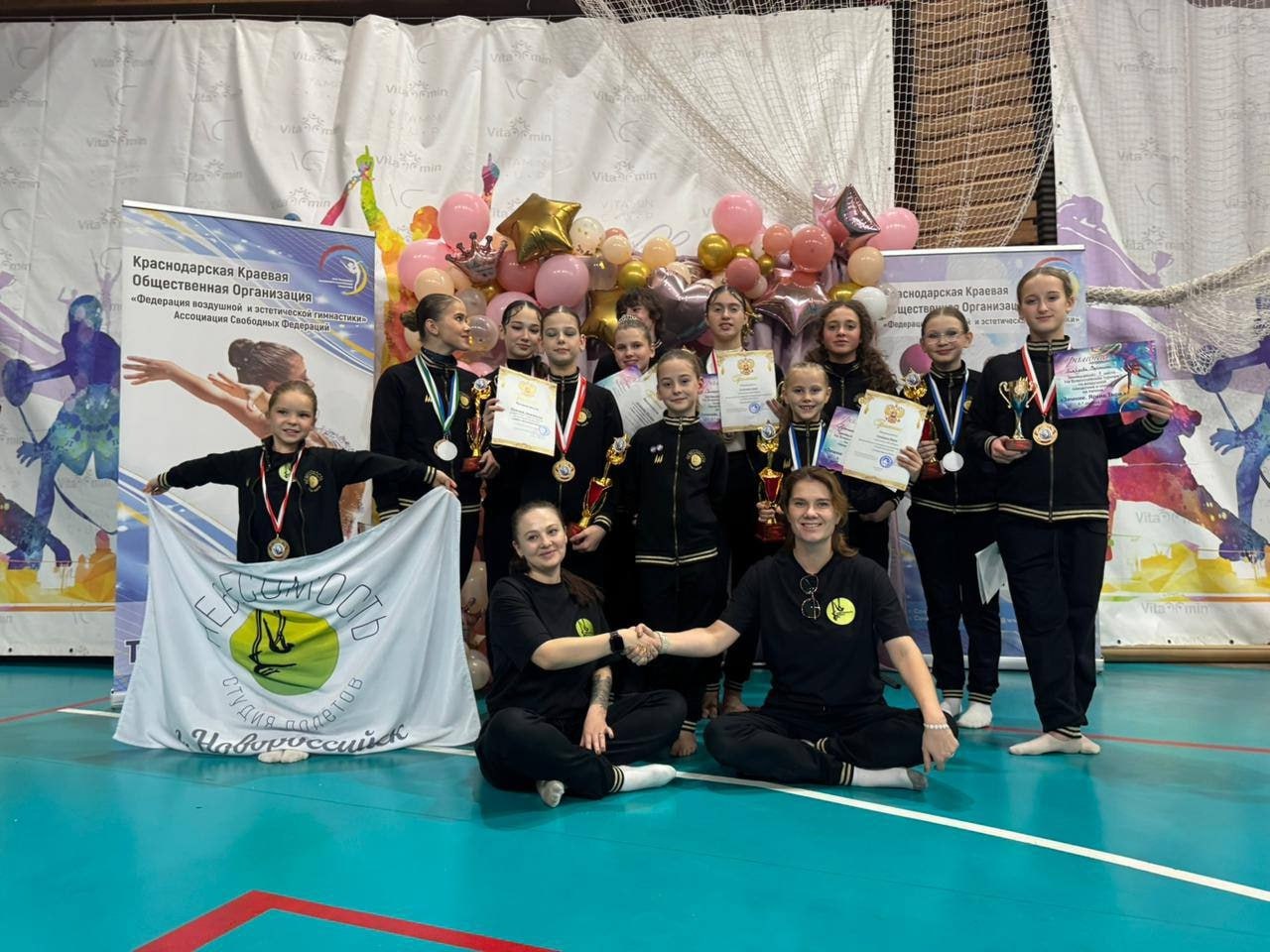 Новороссийские воздушные гимнастки привезли из Сочи 34 медали