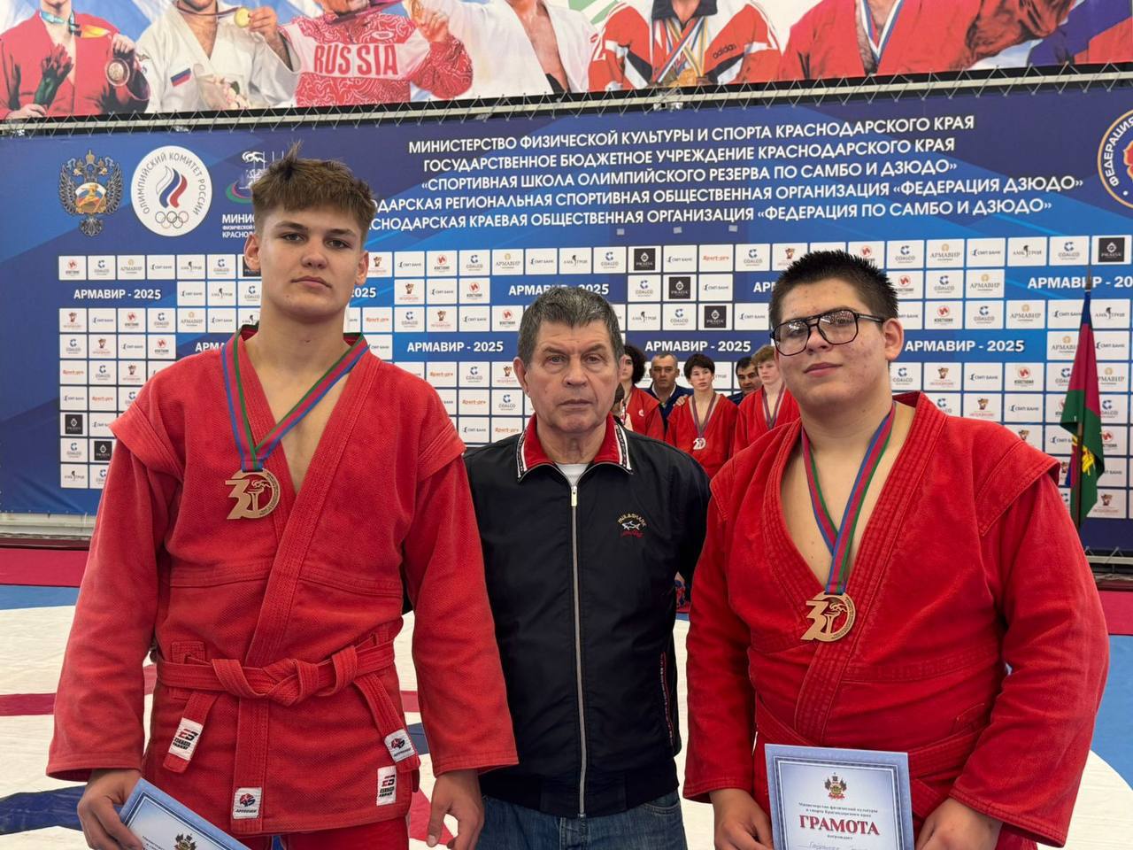 Новороссийские самбисты будут бороться за право стать лучшими спортсменами России