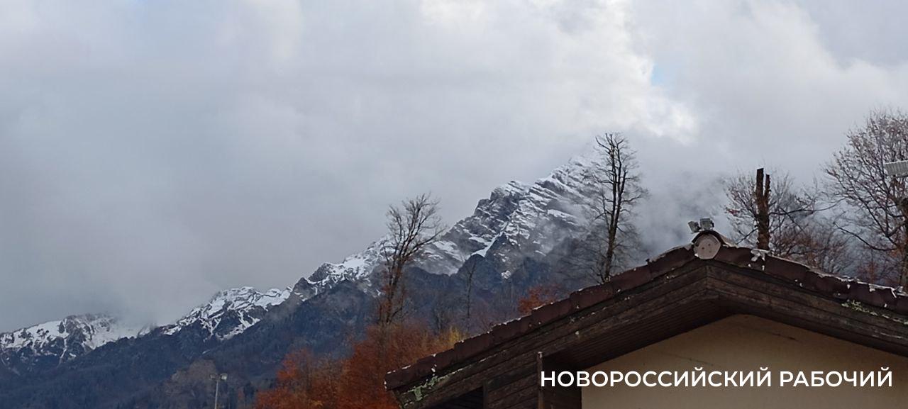 До Нового года остался 1 день! А вам по карману уехать из Новороссийска в горы, на снег?