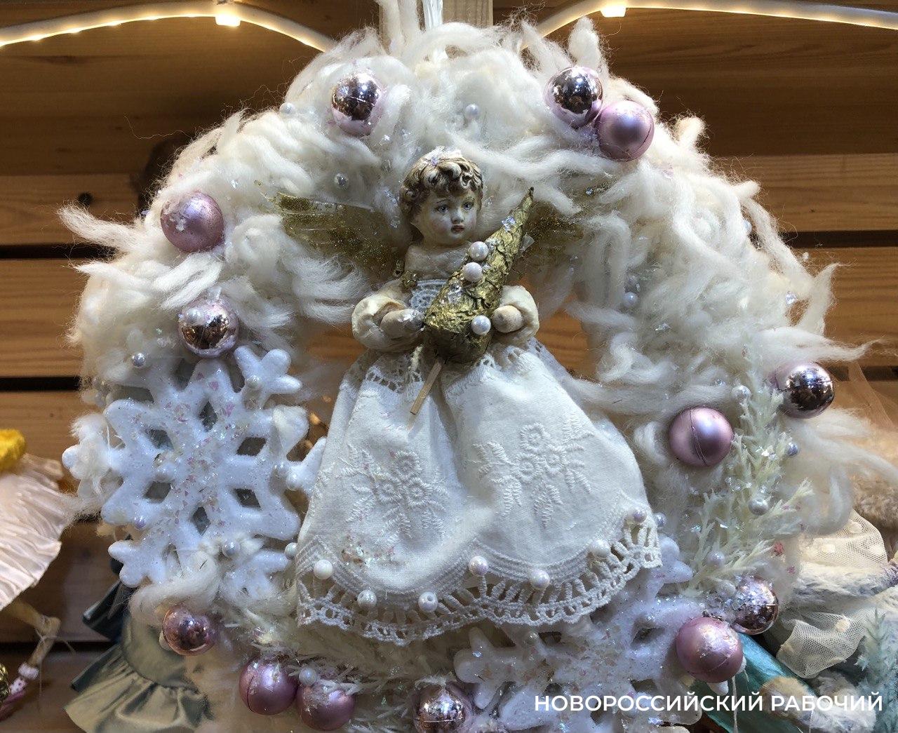 Абрау-Дюрсо новогоднее, без снега. Для настроения и воспоминаний на весь год!