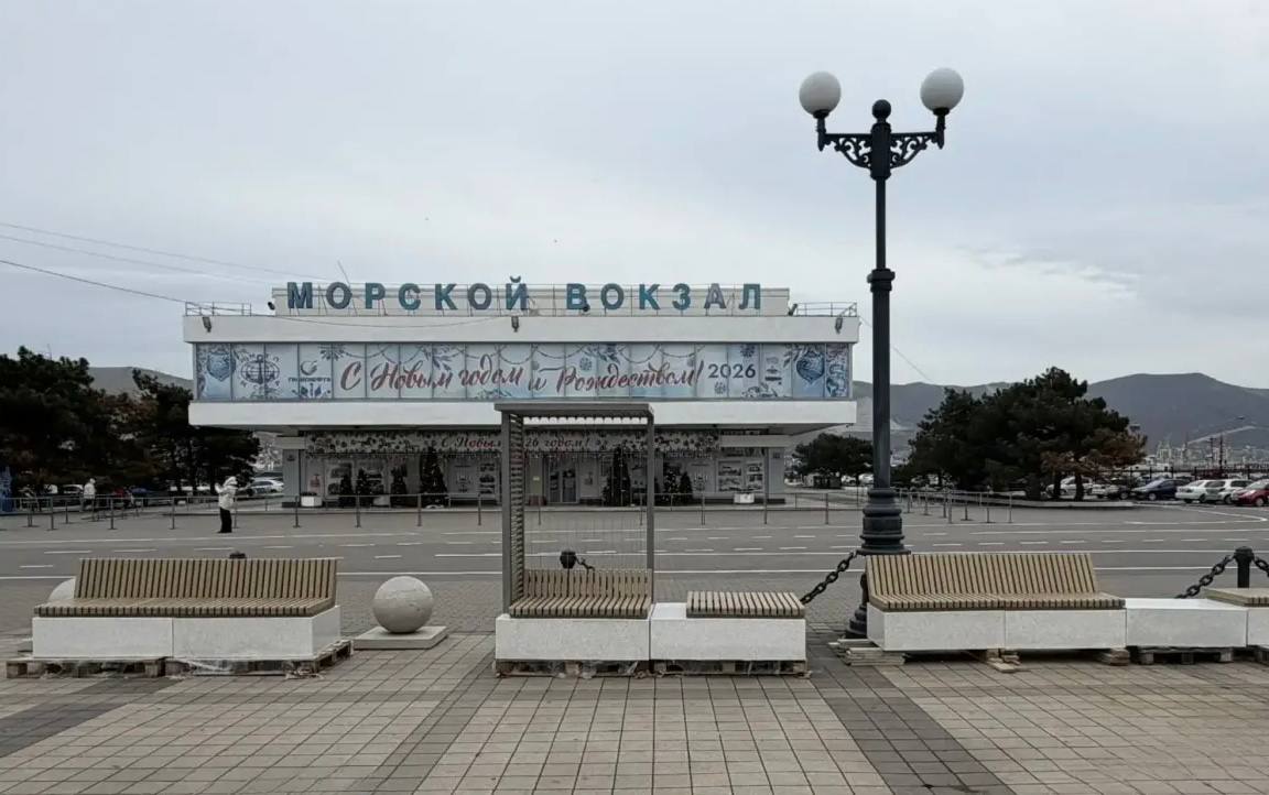 На набережной Новороссийска появятся новые лавочки