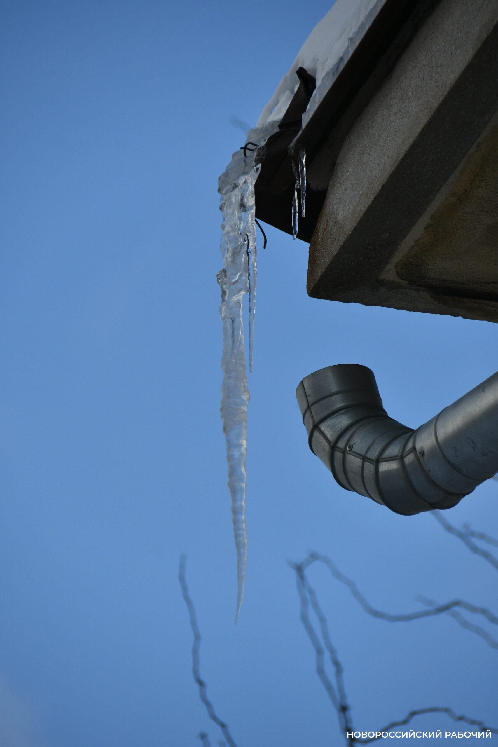 В Новороссийске сосулька упала на 8-летнего ребенка