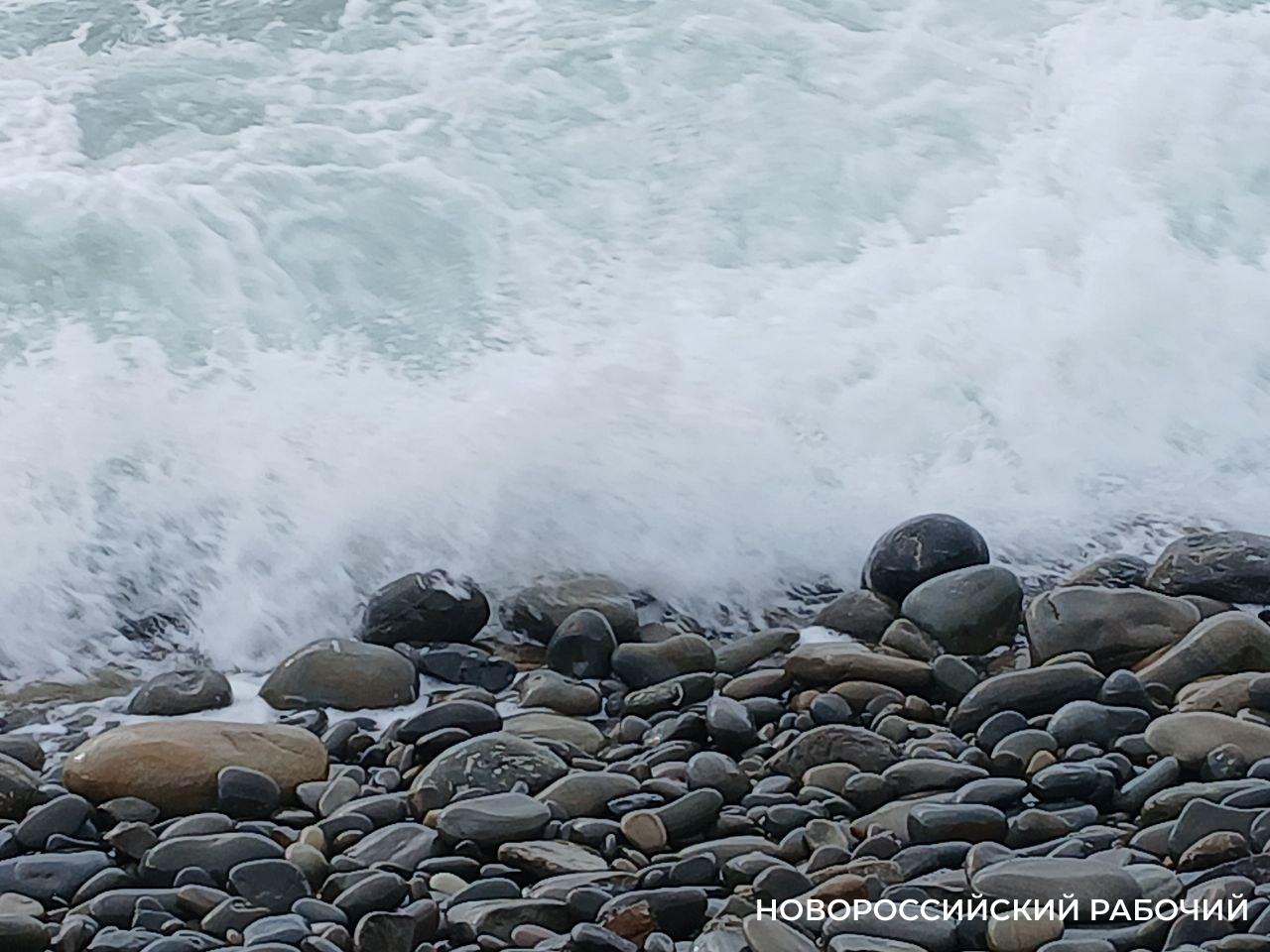 Водолазы в Новороссийске выходили работать в шторм. Прокуратура против