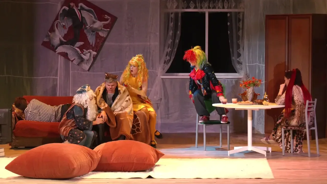 Международный день театра в Новороссийске отметили «Бытием несуществующих существ»