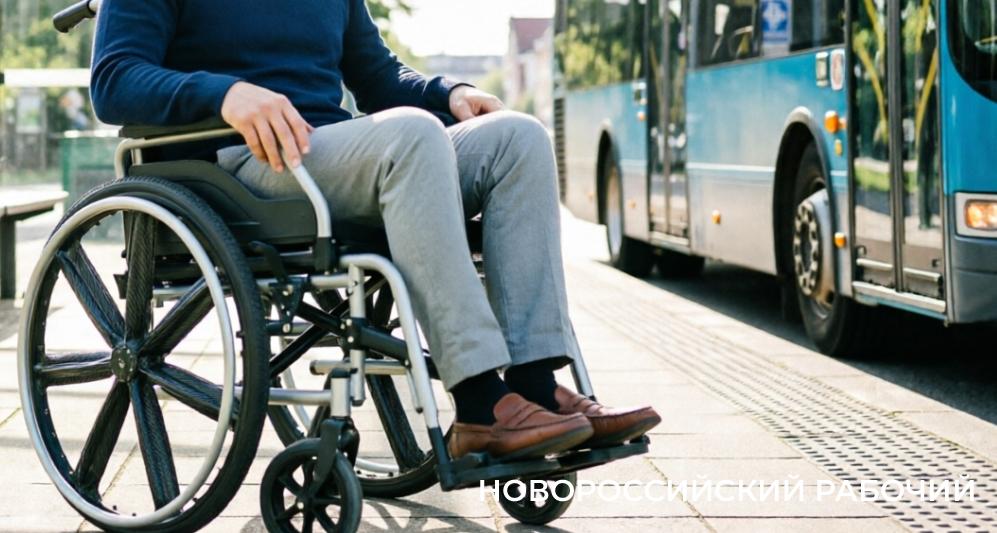 В Новороссийске водитель низкопольного троллейбуса отказался выдвинуть «пандус» инвалиду