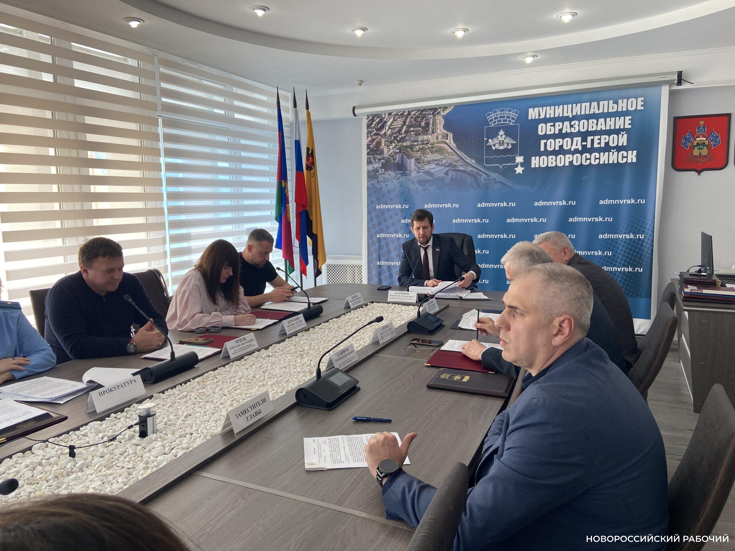 В Новороссийске за рекламу на общественном транспорте придется поторговаться