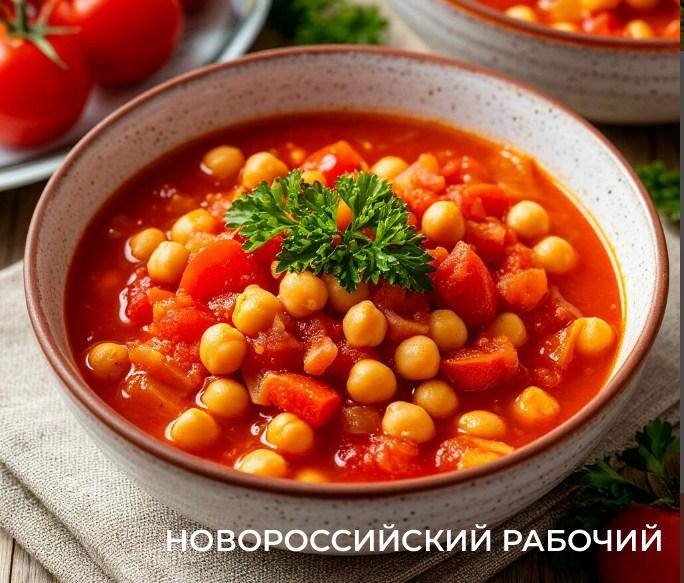 Овощное рагу с нутом и томатами