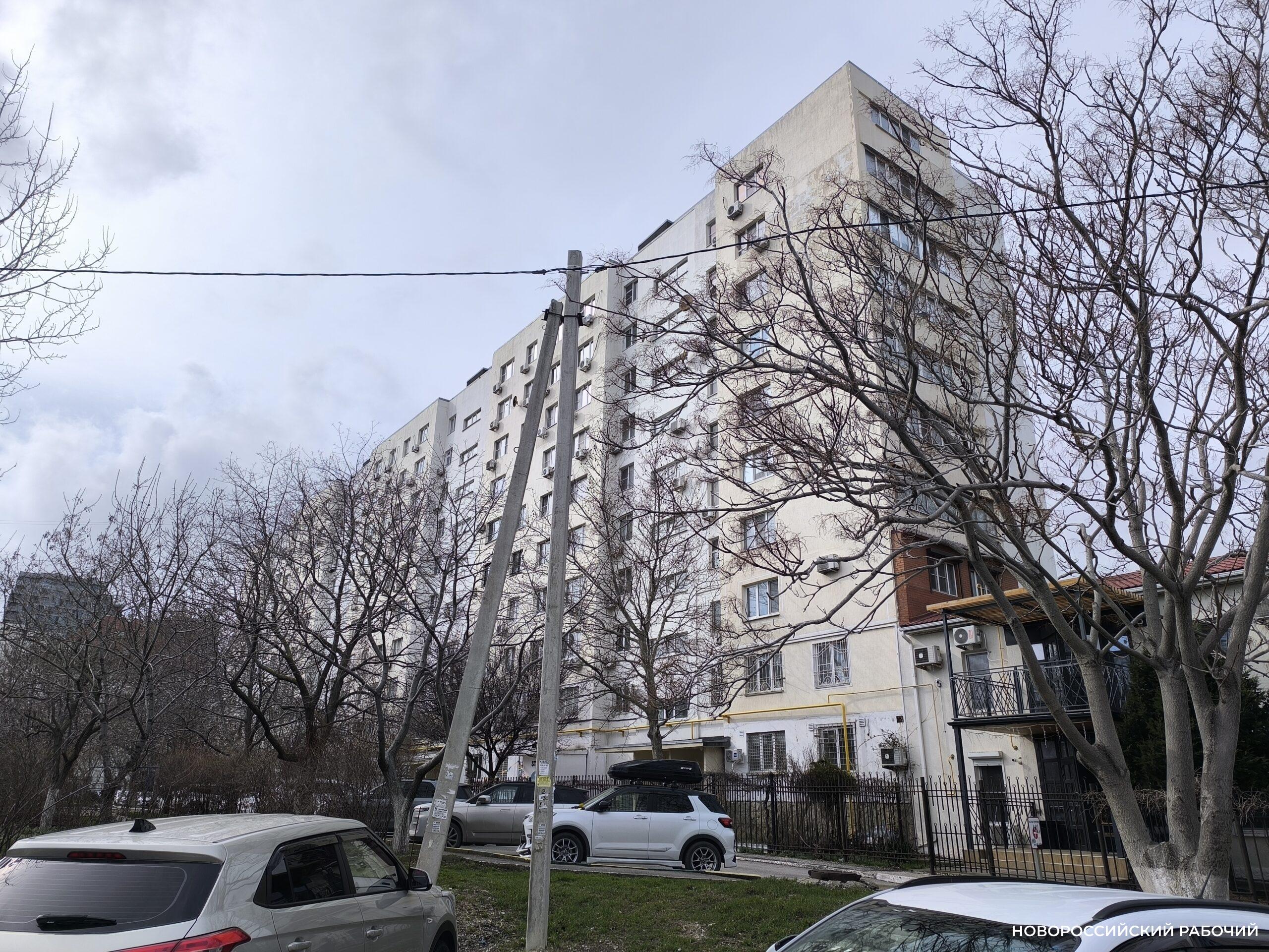 В Новороссийске все больше ТСЖ переходят в режим «ленивых». Почему это не спасает жителей от проблем?