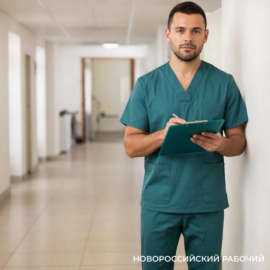 Кому это нужно?! В Новороссийске появятся медики в сиреневом и голубом